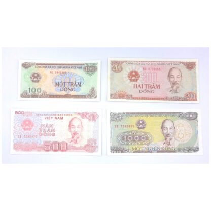 Lote de 4 billetes de Vietnam